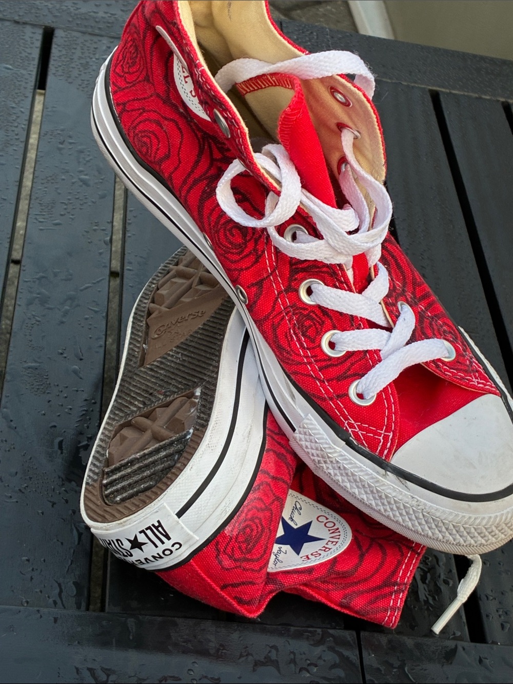 Women’s Converse  Red High-Top Sneakers with Floral Print Worn 2x Sz 8 - Picture 5 of 8